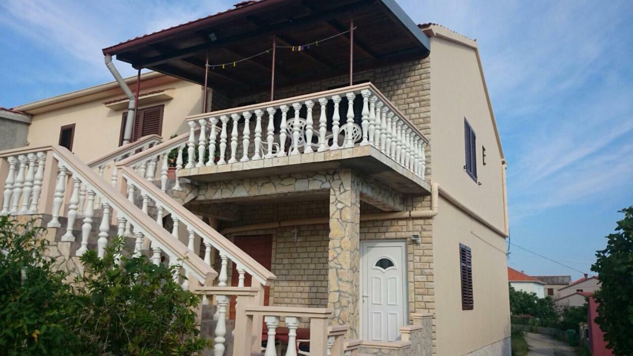 Apartment Vito Ugljan Bagian luar foto